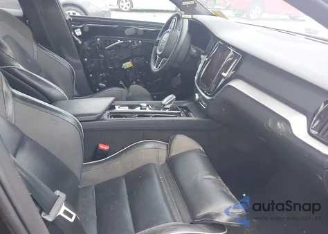 2024 Volvo S60 B5 Plus Black Edition из США, поврежденный, VIN 7JRL12TH3RG308261